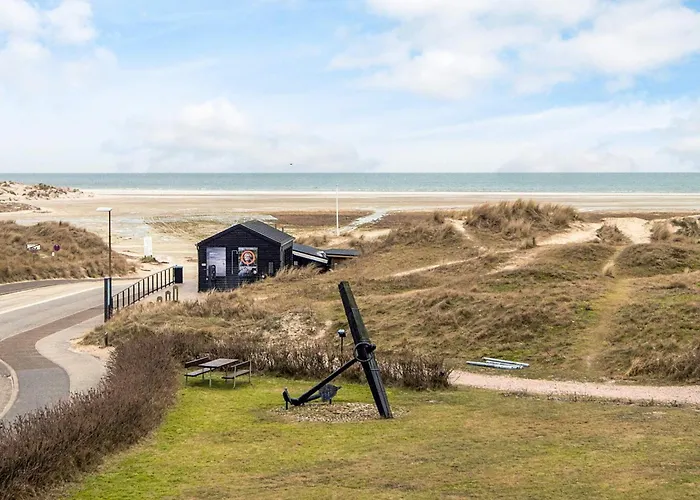 4 Person In Fano-by Traum